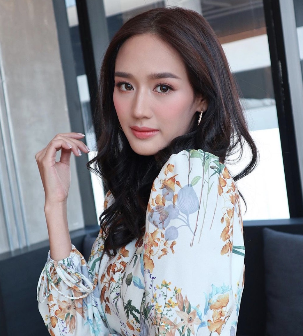 ประวัติ พาย รินรดา นางเอกสาวยิ้มสวย ถูกแซวเป็นหวานใจ เจมส์ มาร์