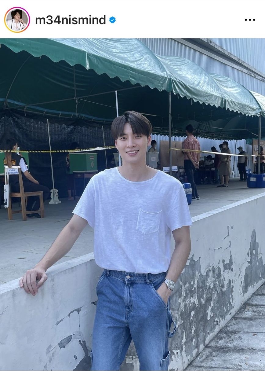 คนบันเทิง คึกคักเข้าคูหาใช้สิทธิเลือกตั้ง ปี 2566 คนบันเทิง คึกคักเข้าคูหาใช้สิทธิเลือกตั้ง ปี 2566