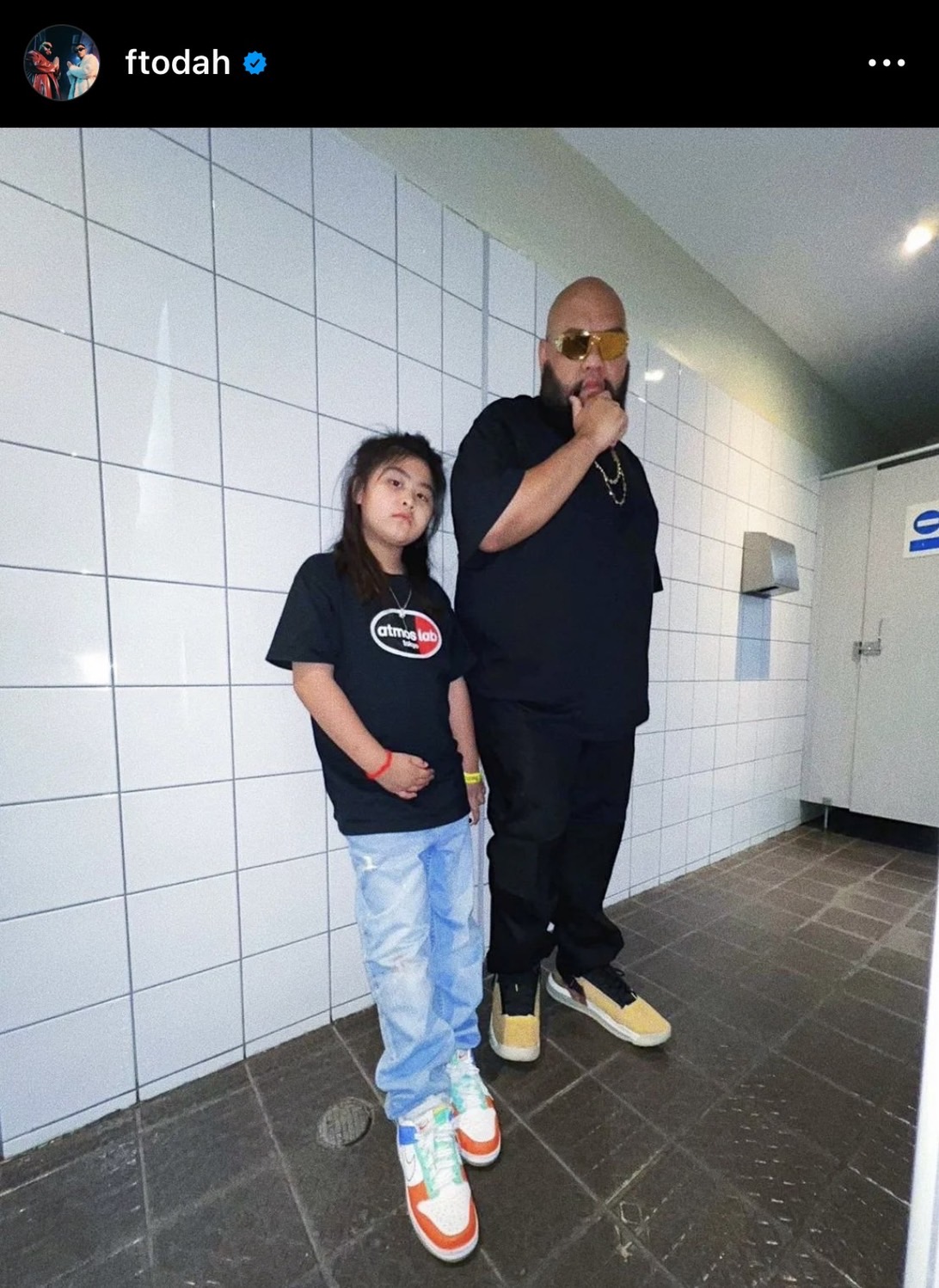 กอล์ฟ ฟักกลิ้งฮีโร่ เม้าท์ลูกสาว เป็นแฟนคลับ  “Paper Planes” ลั่น! ทำใจเพลงตัวเองไม่โดนใจลูก