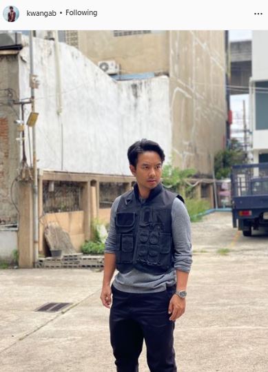 แห่ห่วง กวาง AB Normal ตกบันไดหลังเวทีขาพลิก เข้า รพ.ด่วน