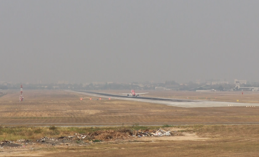 เชียงใหม่ฝุ่นหนาทึบ สนามบินอยู่ในม่านหมอก